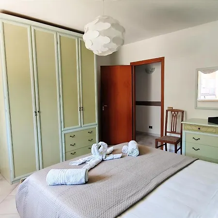 Casa Delle Camelie *